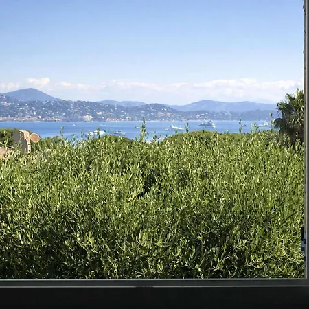 Les Lisieres De St-tropez Maison 6 Pers Dans Avec Piscine Et Tennis Holiday home