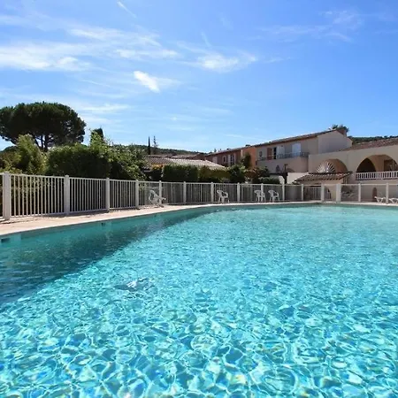 Holiday home Les Lisieres De St-tropez Maison 6 Pers Dans Avec Piscine Et Tennis